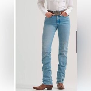Women’s classic wrangler jeans